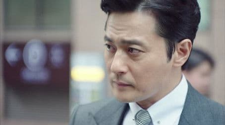 Is a sheath truly unnecessary for a knife called justice?