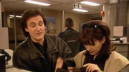 La file d'attente - Chez le psy 6 - Devant la télé