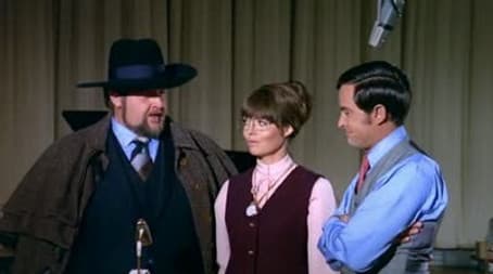 Moonlighting Becomes You