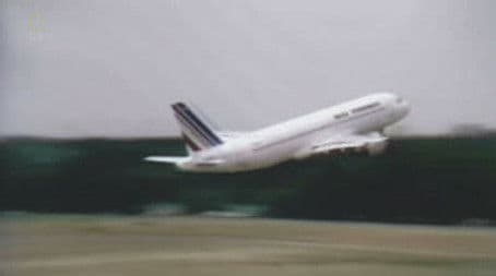 Pilot vs Plane (Air France Flight 296)