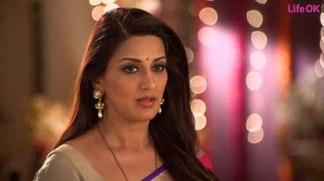 Shobha Turns Down Vikram!