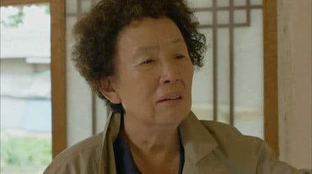 Like a Mother to the End, Like a Fighter to the End (1)