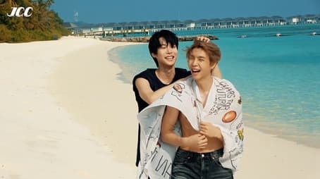 🏄JOHNNY and DOYOUNG in Maldives🏝️
