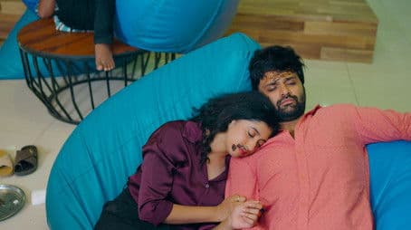 Caught between Past and Present