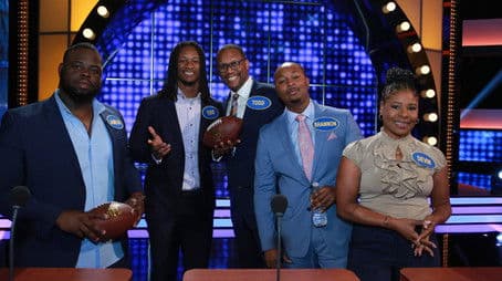 Emmitt Smith vs. Todd Gurley II and Craig Robinson vs. Casey Wilson