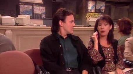 Au salon 1 - Papa vient souper - La file d'attente 3