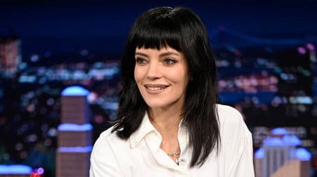 Kate Hudson, John Stamos, Lily Allen, Laufey