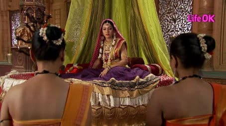 Mahadev motivates Kartikey to fight with Arunasur