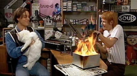 Vuxna män gör saker tillsammans