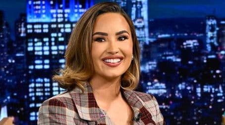Demi Lovato, Hillary Rodham Clinton