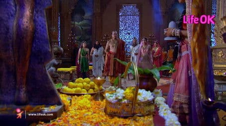 Tarakasur Boasts of his Power