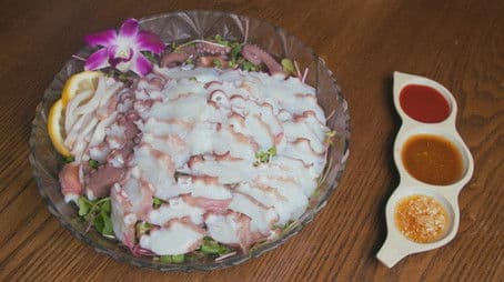 Auntie's Magical Touch: Dishes to Pair with Drinks