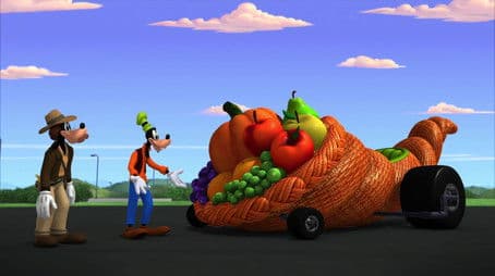 Mickey's Thanksgiving Family Fun Race!