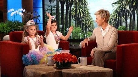 Sophia Grace Brownlee & Rosie McClelland, Mark, Claire & Claudia Kelly, Tim Allen, Daughtry