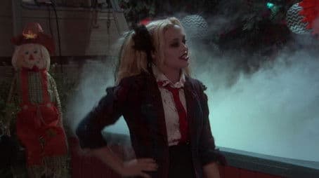 Cyd and Shelby's Haunted Escape