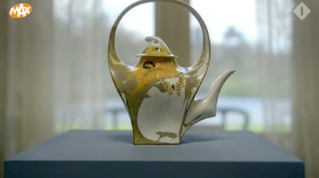 Porseleinen chocolade kan