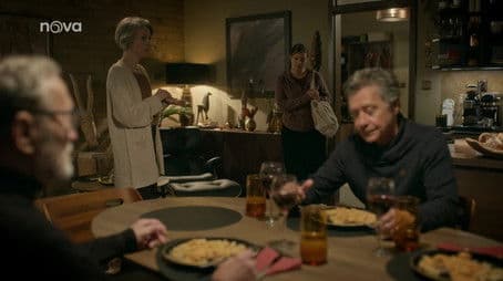 Sebastian Pöthe from Brothers and Sisters: He Doesn't Want to Experience Polyamory in Real Life