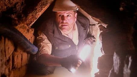 Alexander's Lost Tomb