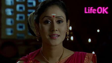 Mahadev comforts Ganesha