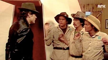 Krigen i Norge 1940, Brodrene Dal blir gutta pa skauen og Tidsmaskinen bli odelagt!