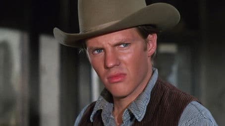 Trail to Ashley Mountain