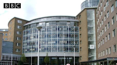 Remote-Control Dirt-Track Racer