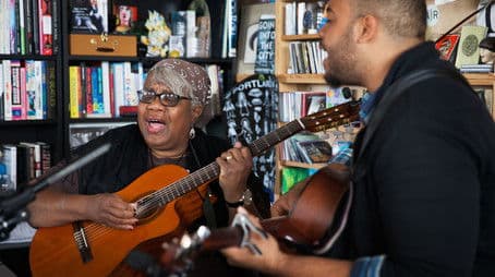 Madisen Ward And The Mama Bear