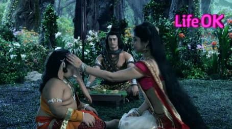 Dashanan begins to meditate