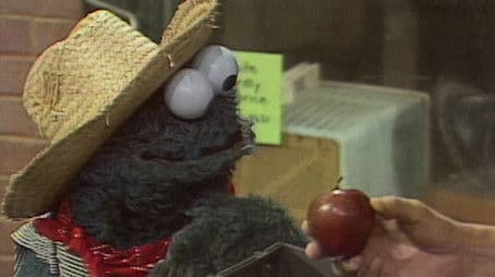 Cookie Monster’s Cousin Apple Monster Visits (0584)