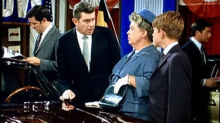 Goober Goes to an Auto Show