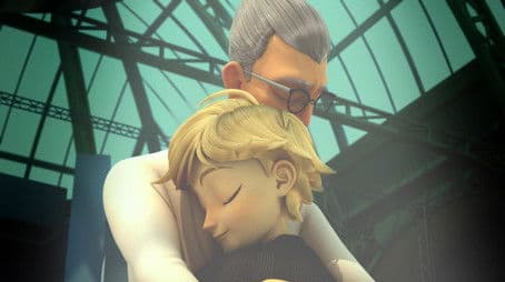 Queen Wasp: The Queen's Battle (2)