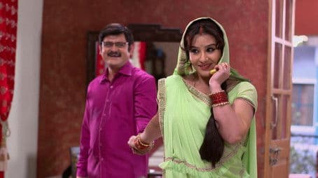 Manmohan tries spending time with Anita