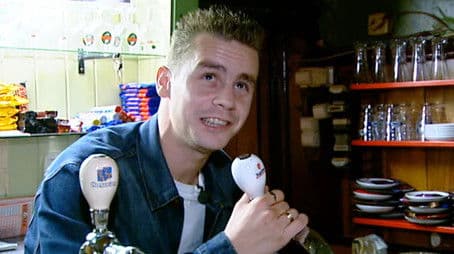 Erelid van de snorrenclub